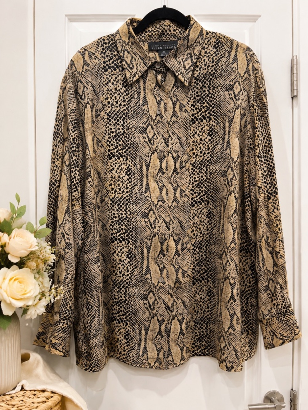 Linda Allard Ellen Tracy Size 20 100% Silk Snakeskin Animal Print Blouse